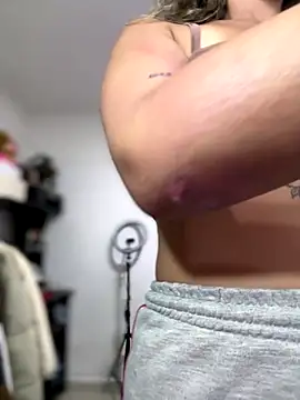 Snapshot of Mila_Morgan chatting on 09-14-25, 07:24 Mila Morgan online show from 09-14-25, 07:24