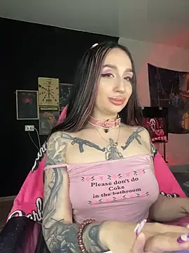 Snapshot of Molly__Moon chatting on 01-05-25, 07:49 Molly  Moon online show from 01-05-25, 07:49