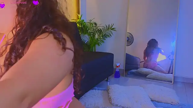 Isa  Blanc online show from 02-12-26, 02:39