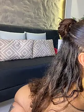 Isa  Blanc online show from 04-16-26, 03:40