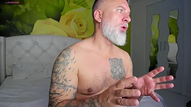 BlowMyXXL online show from 12-15-25, 08:51