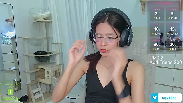 littlemiilk online show from 11-15-25, 07:49