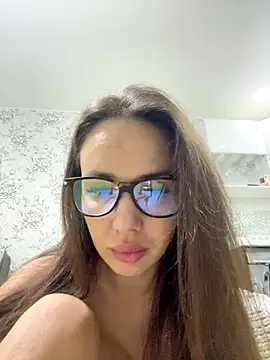 Snapshot of TeenieM chatting on 12-15-25, 11:53 TeenieM online show from 12-15-25, 11:53