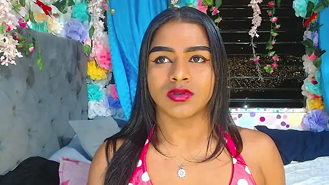 Snapshot of Karly_coffe chatting on 10-28-25, 02:26 Karly coffe online show from 10-28-25, 02:26