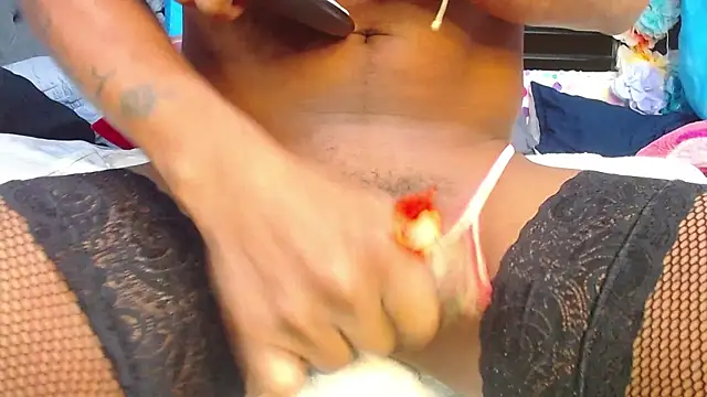 Snapshot of Karly_coffe chatting on 11-14-25, 04:33 Karly coffe online show from 11-14-25, 04:33