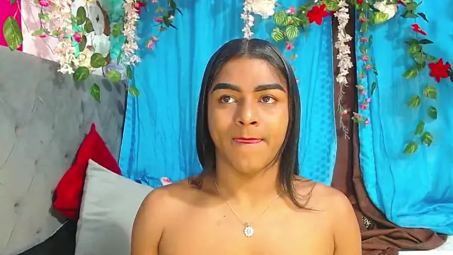 Snapshot of Karly_coffe chatting on 11-19-25, 10:37 Karly coffe online show from 11-19-25, 10:37