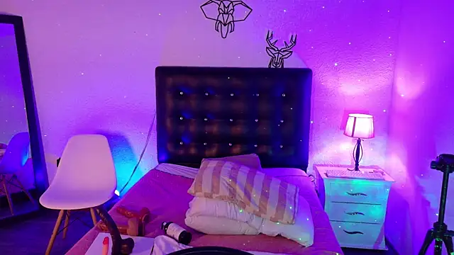 Snapshot of Cuckold_lover69 chatting on 02-12-25, 09:52 Cuckold lover69 online show from 02-12-25, 09:52