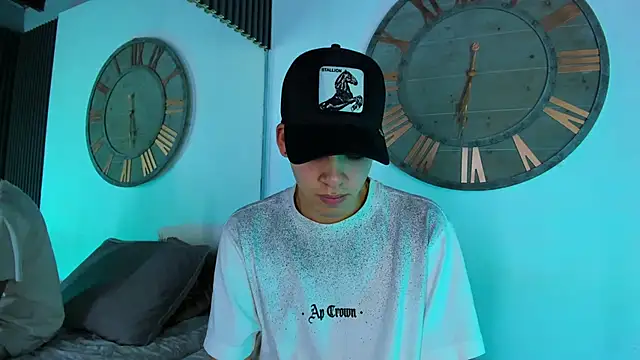 Mike 0233  online show from 02-05-25, 07:29