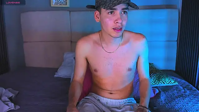 Mike 0233  online show from 02-18-25, 08:16