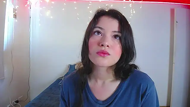 juli05star20 online show from 12-17-24, 02:55