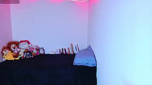 juli05star20 online show from 12-21-25, 09:33