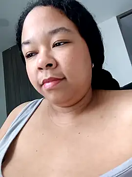 Snapshot of XMara chatting on 01-19-25, 08:51 XMara online show from 01-19-25, 08:51