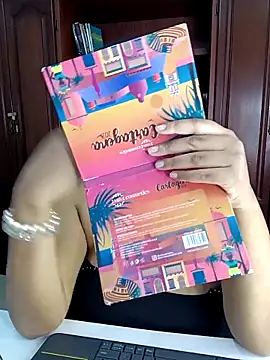 Snapshot of XMara chatting on 03-03-25, 07:49 XMara online show from 03-03-25, 07:49