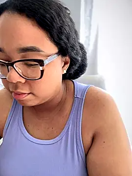 Snapshot of XMara chatting on 10-01-25, 05:52 XMara online show from 10-01-25, 05:52