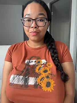 XMara online show from 02-13-26, 03:30