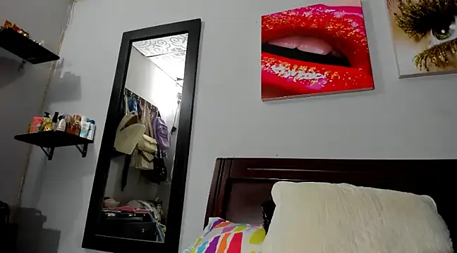 aleziiacam online show from 12-24-24, 04:33