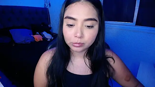 Snapshot of heetsah chatting on 12-19-24, 10:21 heetsah online show from 12-19-24, 10:21