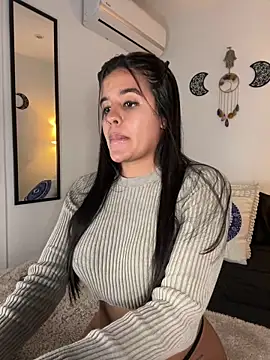 EmelyRogers online show from 03-07-25, 06:43