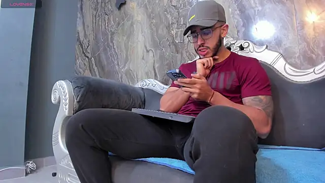 Liam Kleiin online show from 03-22-25, 11:32