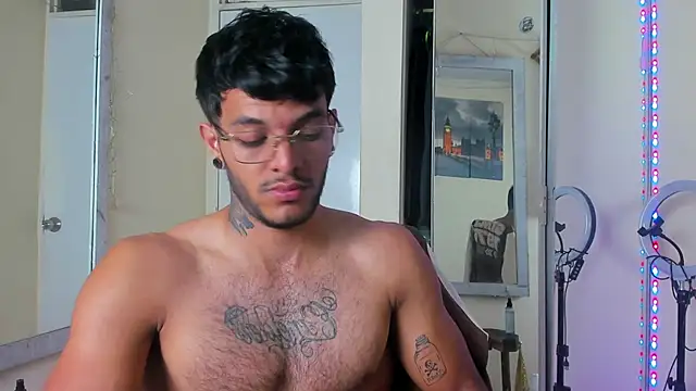 JuanBlade online show from 03-20-25, 01:13