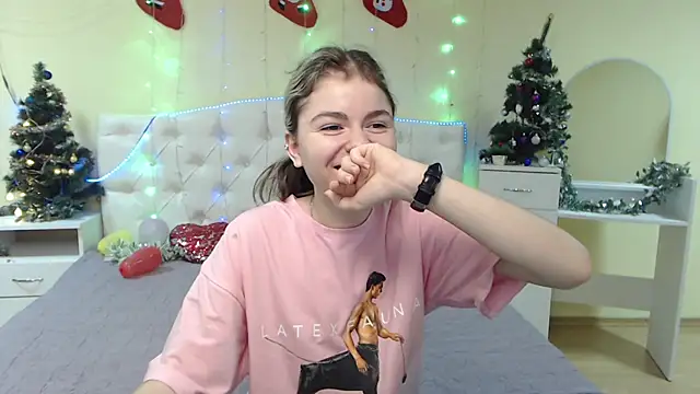 TinaRedly online show from 01-14-25, 12:43