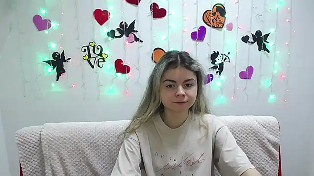 TinaRedly online show from 01-31-25, 12:50