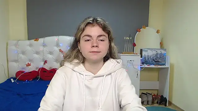 TinaRedly online show from 11-23-25, 06:30