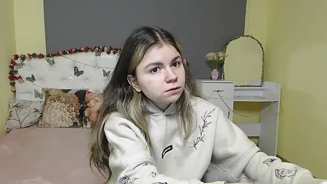 TinaRedly online show from 02-19-26, 07:10