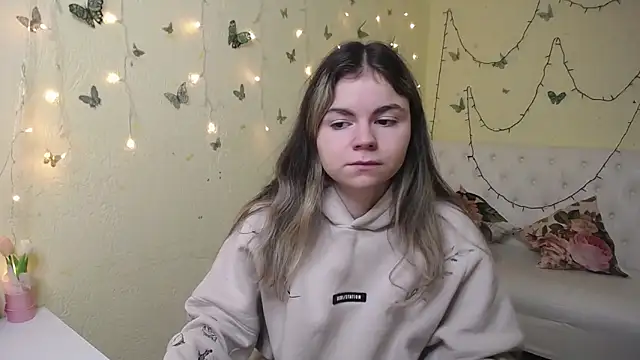 TinaRedly online show from 03-16-26, 06:56