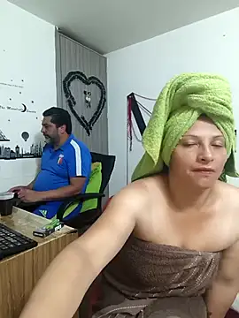 hotandfierylatinos2023 online show from 09-15-25, 10:26