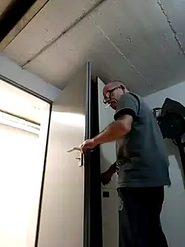 Snapshot of bottomhairy chatting on 03-02-25, 07:45 bottomhairy online show from 03-02-25, 07:45