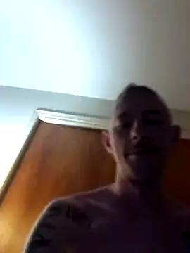 Snapshot of elmerfuddin87 chatting on 10-06-25, 04:15 elmerfuddin87 online show from 10-06-25, 04:15