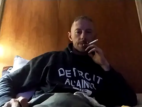 Snapshot of elmerfuddin87 chatting on 10-09-25, 02:31 elmerfuddin87 online show from 10-09-25, 02:31