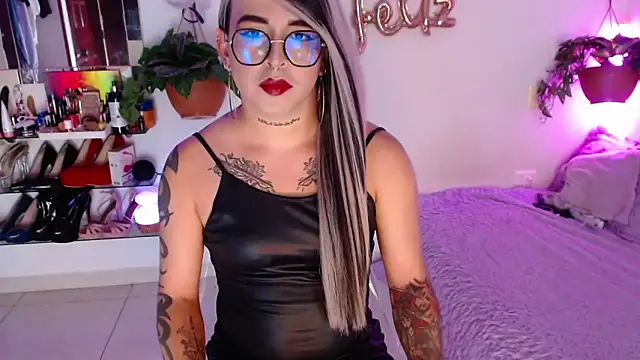 Laveneno ortiz07 online show from 10-07-25, 11:57