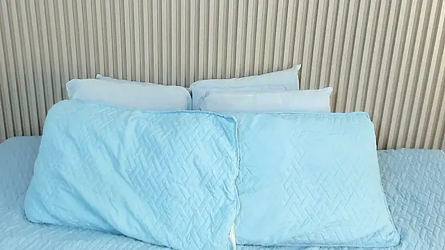 Snapshot of charlottebrowns_ chatting on 11-21-25, 12:15 charlottebrowns online show from 11-21-25, 12:15