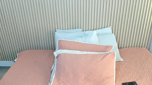 Snapshot of charlottebrowns_ chatting on 12-02-25, 12:21 charlottebrowns online show from 12-02-25, 12:21