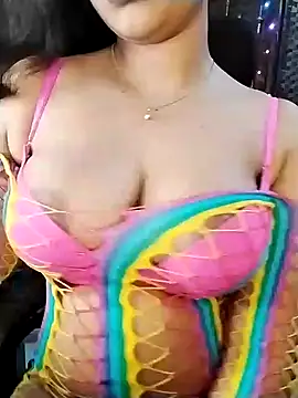 Snapshot of Hotty__Baby chatting on 12-31-24, 06:02 Hotty  Baby online show from 12-31-24, 06:02