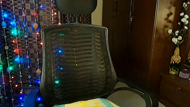 Snapshot of Hotty__Baby chatting on 10-08-25, 06:05 Hotty  Baby online show from 10-08-25, 06:05