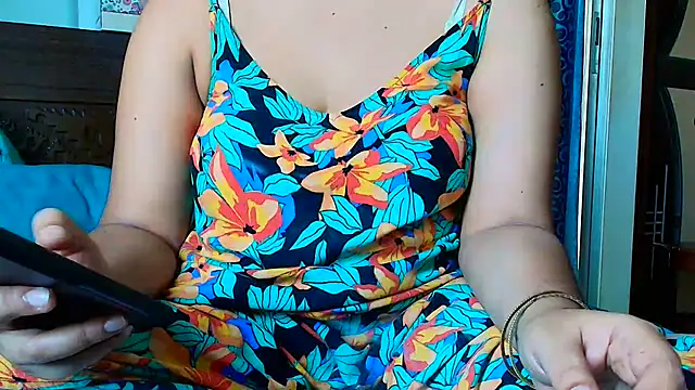 Snapshot of Hotty__Baby chatting on 10-26-25, 08:20 Hotty  Baby online show from 10-26-25, 08:20