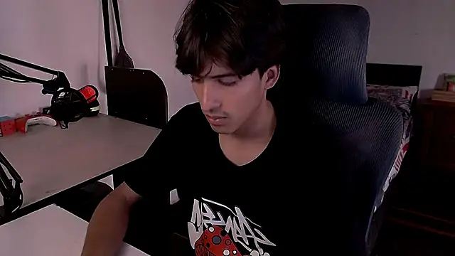 Snapshot of Thieves9 chatting on 12-03-24, 05:01 Thieves9 online show from 12-03-24, 05:01