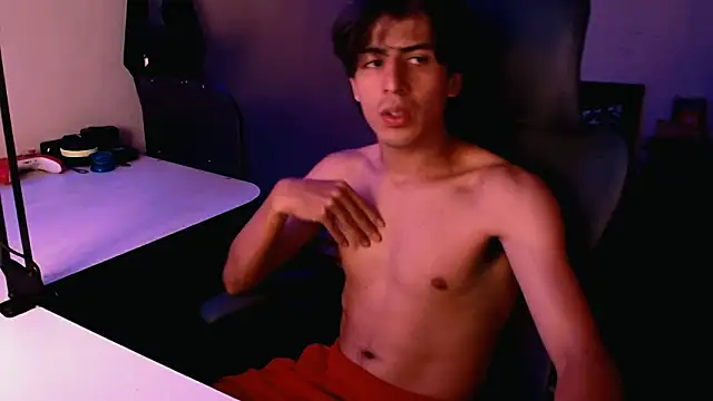 Snapshot of Thieves9 chatting on 12-23-24, 05:06 Thieves9 online show from 12-23-24, 05:06