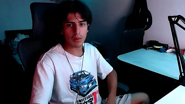 Snapshot of Thieves9 chatting on 01-18-25, 05:10 Thieves9 online show from 01-18-25, 05:10