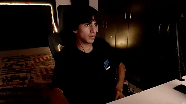 Snapshot of Thieves9 chatting on 03-03-25, 03:30 Thieves9 online show from 03-03-25, 03:30