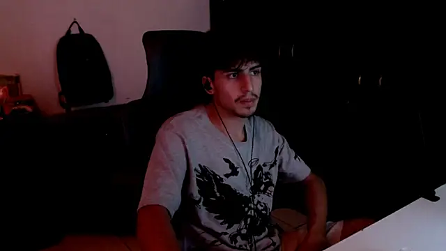 Snapshot of Thieves9 chatting on 03-22-25, 04:24 Thieves9 online show from 03-22-25, 04:24