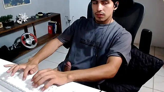 Snapshot of Thieves9 chatting on 01-08-26, 05:54 Thieves9 online show from 01-08-26, 05:54