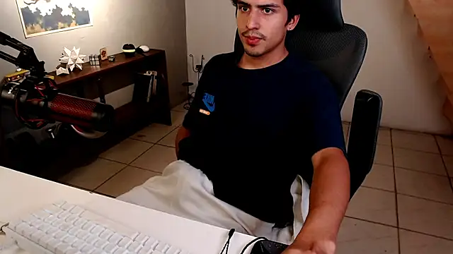 Snapshot of Thieves9 chatting on 03-02-26, 03:52 Thieves9 online show from 03-02-26, 03:52