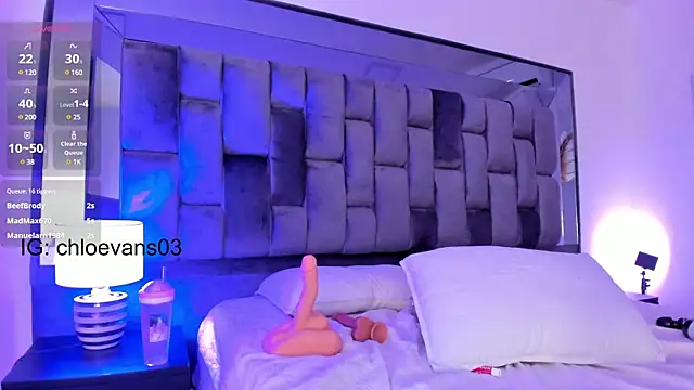 Snapshot of Chloe_evans__ chatting on 03-02-25, 05:36 Chloe evans online show from 03-02-25, 05:36