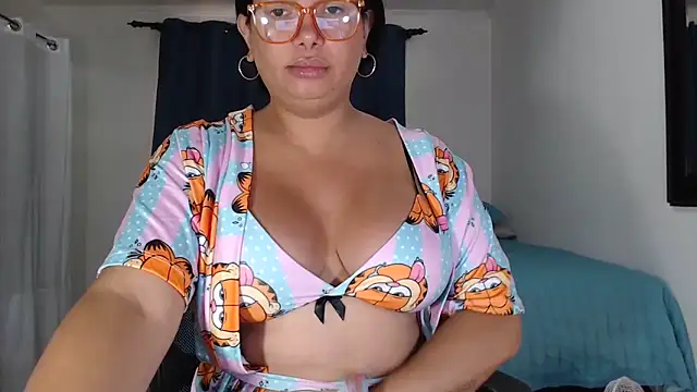 Snapshot of flowerdirtty chatting on 09-11-25, 03:01 flowerdirtty online show from 09-11-25, 03:01