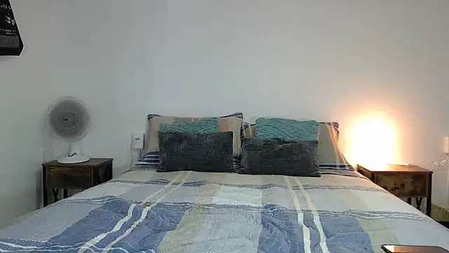 Snapshot of flowerdirtty chatting on 11-26-25, 10:55 flowerdirtty online show from 11-26-25, 10:55