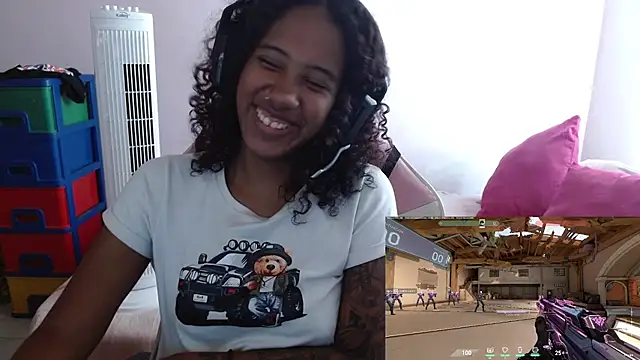 TiffanyRoouse online show from 01-30-25, 07:37